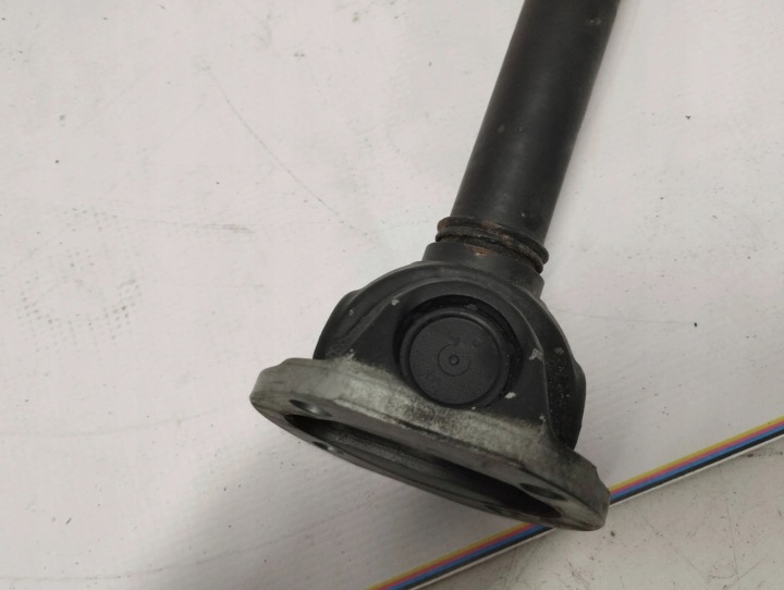 ARBRE DE TRANSMISSION AVANT AVANT MERCEDES E-KLASA W213 43 AMG E430 A2533201