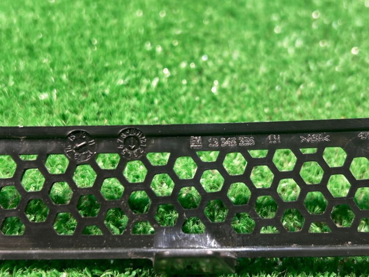 OPEL CORSA D LIFT GRILLE MOULURE GRILLE DE RADIATEUR CALANDRE GAUCHE 13345356