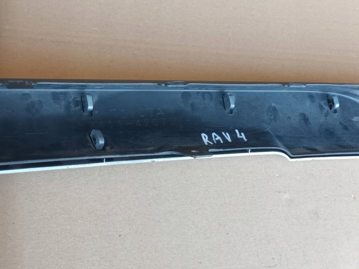 SPOILER SOUS PARE-CHOCS AVANT DOUBLURE LÈVRE AVANT TOYOTA RAV4 IV LIFT