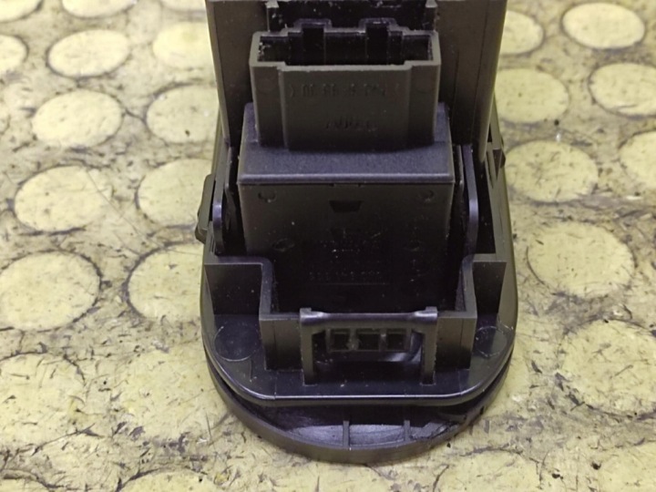 VW SHARAN I COMMUTATEUR FEUX 7M1941531E