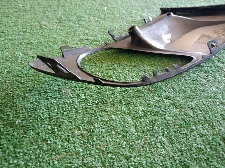 OPEL ZAFIRA C GRILLE HALOGÈNE AVANT GAUCHE