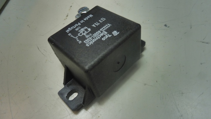 RELAIS DÉMARREUR MERCEDES A0015426219 GD