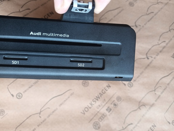 AUDI A4 B9 A5 Q5 UNITÉ CONTRÔLEUR MMI MIB2 NAVIGATION SSD 8W0035899 78KM