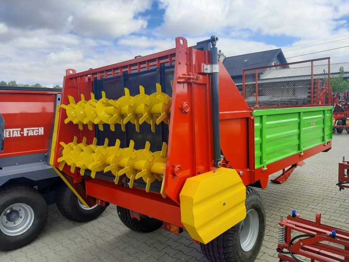 DISTRIBUTEUR FUMIER TANDEM BURTOWY 4,5T 6T 8T JOL-MET N250 GALVANISÉ