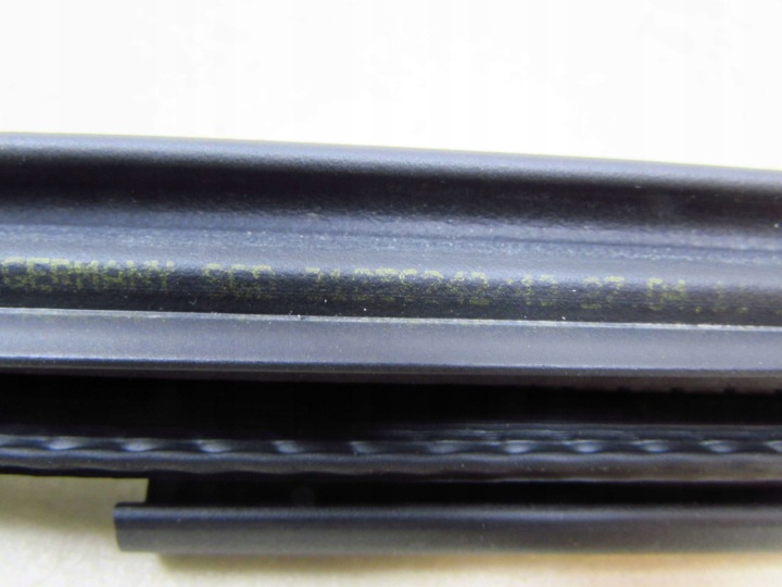 VOLVO C70 II LIFT 06-13 JOINT D'ÉTANCHÉITÉ PORTES GAUCHE DROITE 31256242