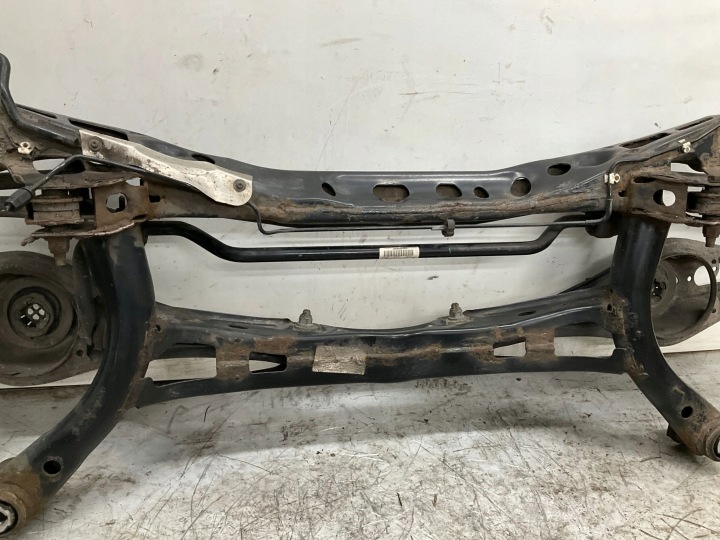 2018 SKODA SUPERB B8 (3V) SUSPENSION ARRIÈRE COMPLET 3Q0505235T
