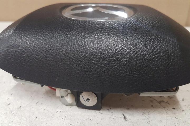 AIRBAG CONDUCTEUR MAZDA 6 ESTATE (GH) AAA041067 2.2L DIESEL 103KW 2010