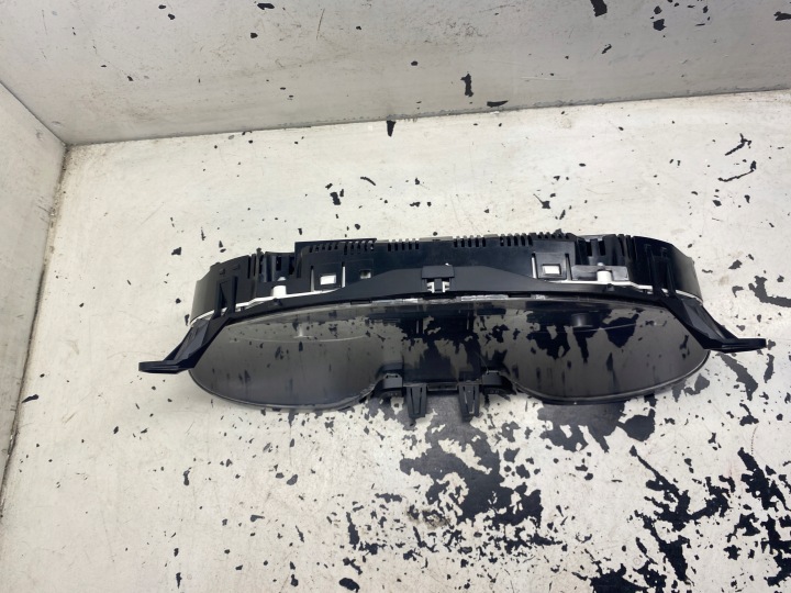 AUDI A4 B8 2.0 TDI COMPTEUR TABLEAU DE BORD 8K0920931J