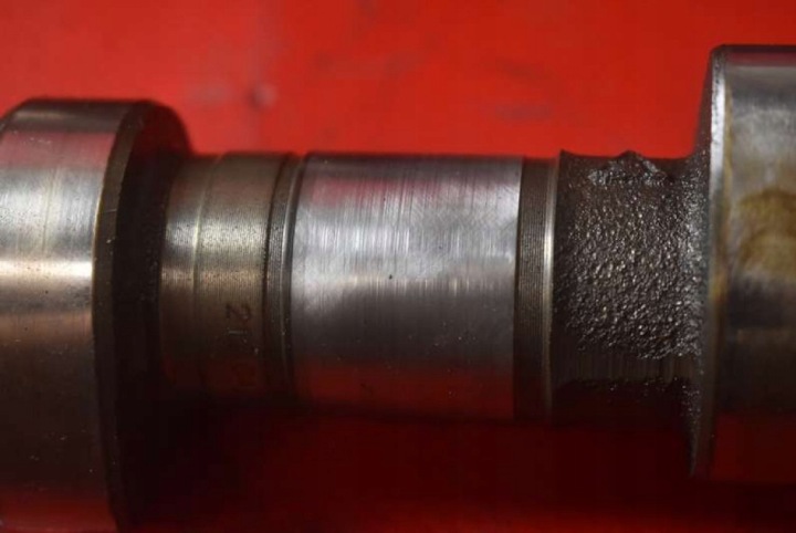 CULASSE MOTEUR GAUCHE 948105121 PORSCHE CAYENNE I 4L AVEC 4.5 V8 340 KM 02-07