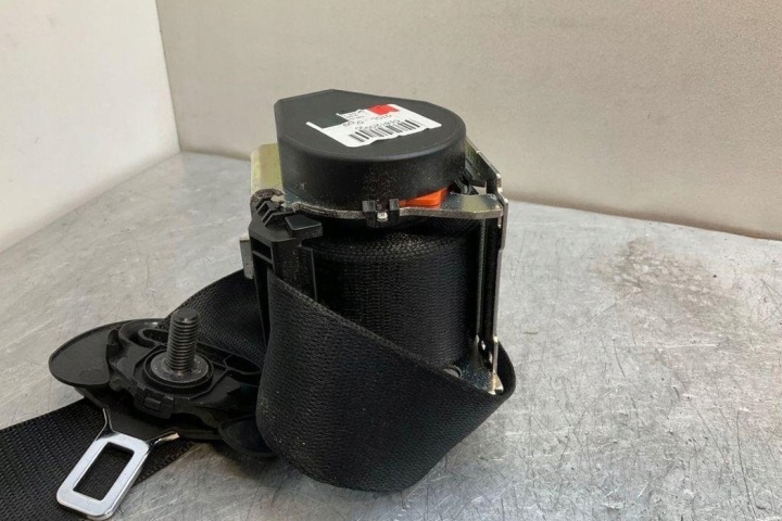CEINTURE DE SÉCURITÉ AVANT GAUCHE BMW 5 (F10) 618120900 4.4L GASOLINE 2013