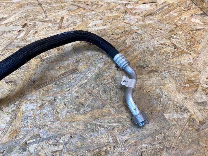 TUYAU FIL TUYAU CLIMATISATION BMW F39 F40 F45 F46 F48 6834659