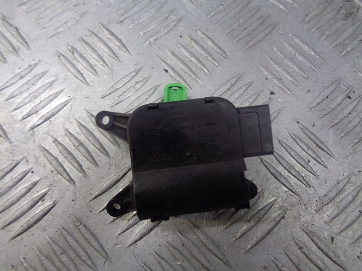 MOTEUR DE CHAUFFAGE SEAT TOLEDO II 1J1907511G photo 1 - milautoparts-fr.ukrlive.com