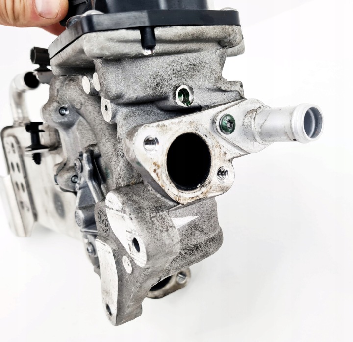 AUDI A4 B8 Q5 LIFT 2.0 TDI RADIATEUR GAZ D'ÉCHAPPEMENT EGR 2017R
