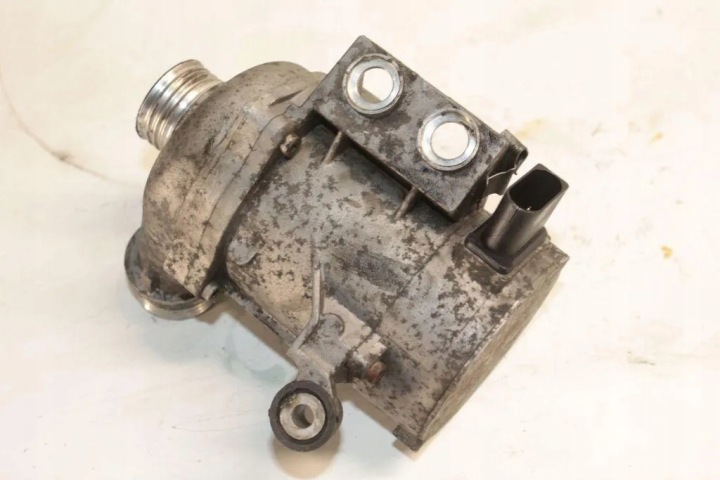 BMW E90 ÉLECTRIQUE POMPE À EAU LIQUIDE CHLODNICZEGO MOTEUR 7545201