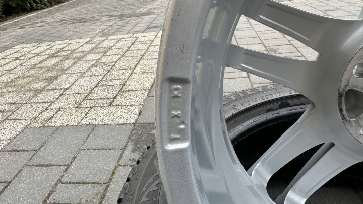 JANTE EN ALLIAGE R17 5X114.3 ET50 JANTE KOLO NISSAN KIA HYUNDAI TOYOTA KBA 51743