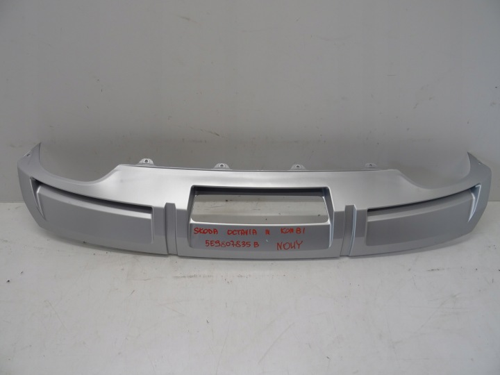 SKODA OCTAVIA III 3 UNIVERSEL SCOUT SPOILER PARE-CHOCS