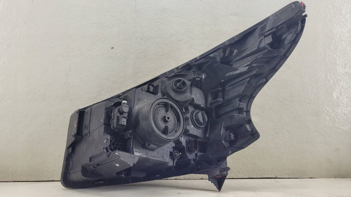 RENAULT TRAFIC III 3 14- PHARE DROITE AVANT AVANT PROJECTEUR 260109868R