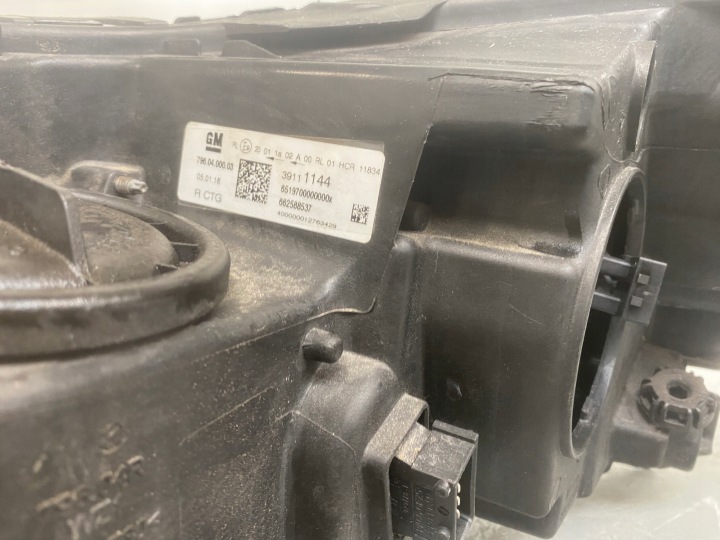 PROJECTEUR PHARE AVANT DROITE OPEL ASTRA K 39111144 F997