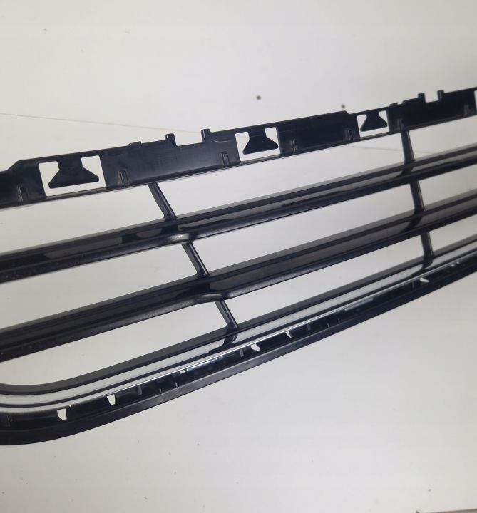 FORD MONDEO MK5 GRILLE PARE-CHOCS AVANT CENTRALE DS73-17B968K HANDAN0087