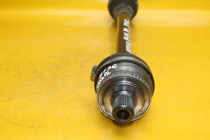 DEMI-ARBRE DROIT AVANT AVANT MANUEL AUDI A4 B6 8E0407272AE