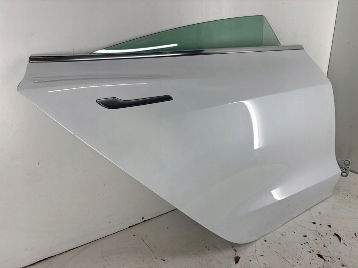 PORTES ARRIÈRE DROITE CÔTÉ TESLA MODÈLE 3 1081440E0C