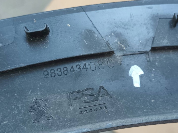 PEUGEOT 408 II MOULURE AVANT DROITE AVANT DROIT