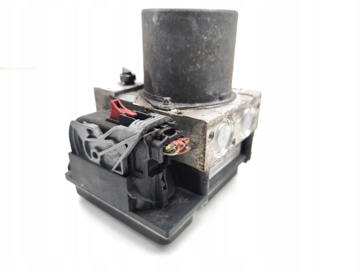 AUDI A4 POMPE ABS 2.0 TDI DIESEL 100KW (136 HP) 8K0907379CG 0265239354 2013