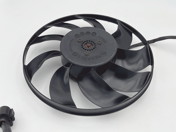 VENTILATEUR RADIATEUR CLIMATISATION VW T5 CARAVELLE DOKA MULTIVAN 7H0959455D