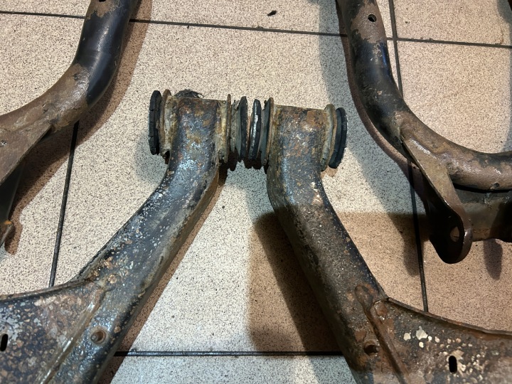 BRAS DE SUSPENSION SUPÉRIEUR ARRIÈRE AUDI VW PASSAT B5 A6 C5 97-04 QUATTRO ENSEMBLE