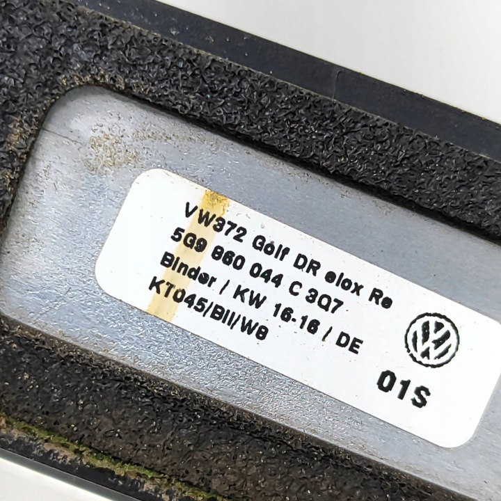 VOLKSWAGEN GOLF VII 2016 DROITE CÔTÉ BARRES DE TOIT TOITS