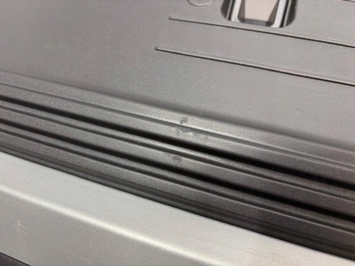 FORD EXPLORER EV PARE-CHOCS ARRIÈRE ARRIÈRE R2KB-17F954-C