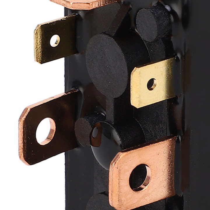 RELAIS WCIAGARKI 100A 12V 7-PINOWE CHARGEMENT