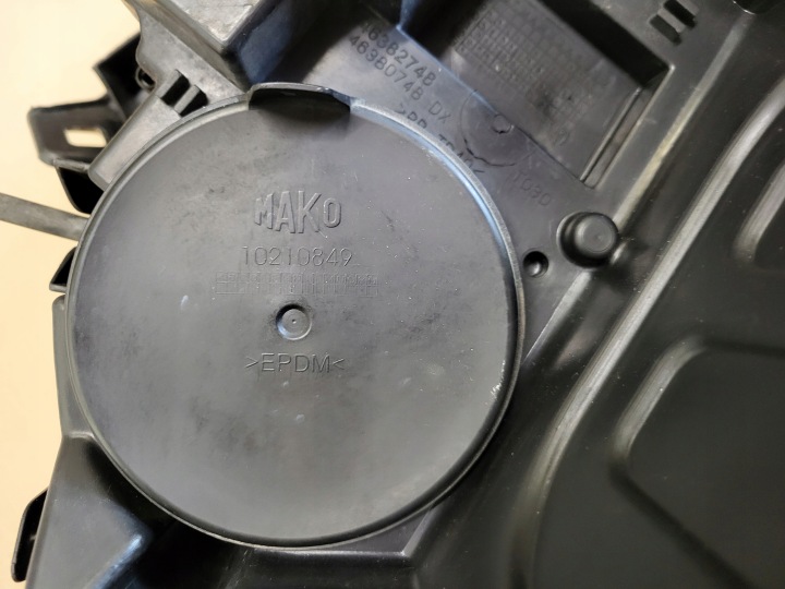 PHARE DROIT AVANT PROJECTEUR FIAT DOBLO II 2 COMBO D ORIGINALE EUROPE