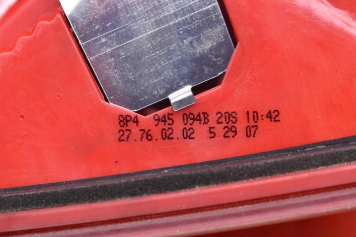PHARE DROITE ARRIÈRE ARRIÈRE 8P4945094B AUDI A3 8P 5D HAYON LIFT 04-08