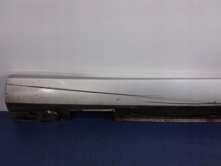 MERCEDES E CLASSE W212 MOULURE SEUIL DROITE 775 A2126900140