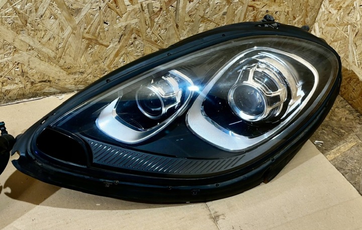 PARFAIT KPL.PRZOD PORSCHE MACAN 3.0 18R DANS COULEUR 041 COMPLET LED 1