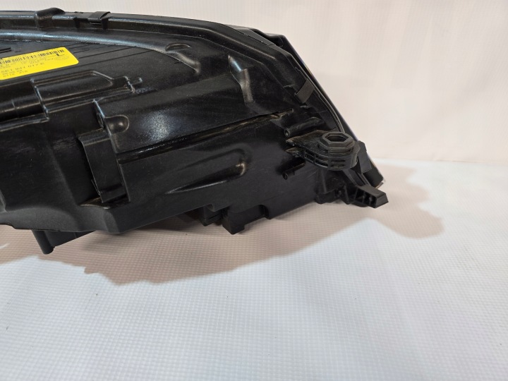 SKODA OCTAVIA III LIFT PHARE GAUCHE AVANT COMPLET LED 5E1941017E