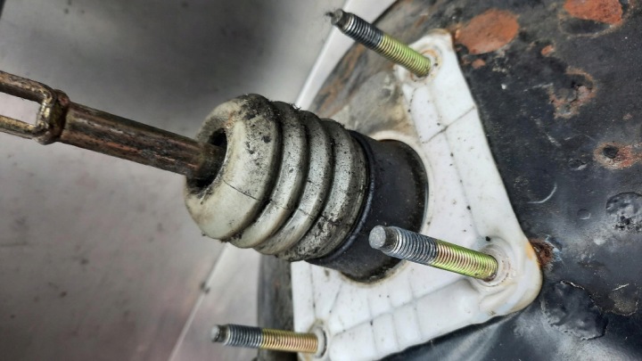 SERVO FREIN 500373265 IVECO DAILY 35S11 2.8D 00R