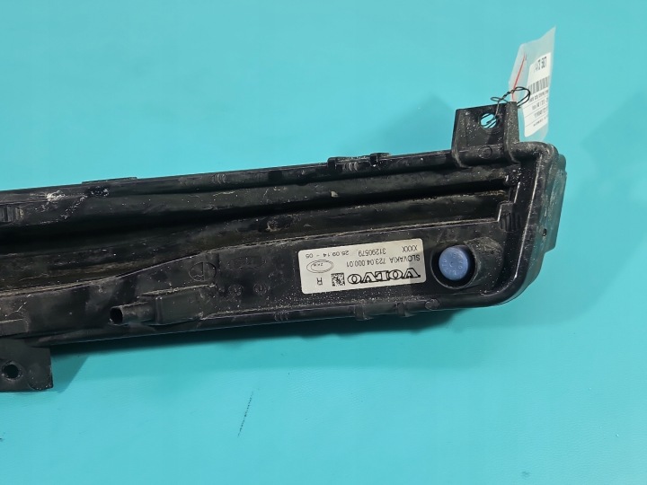 LANTERNE CONDUITE DIURNE DROIT VOLVO V40 II 12-15 31290579