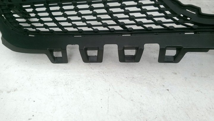 CALANDRE GRILLE MERCEDES 177