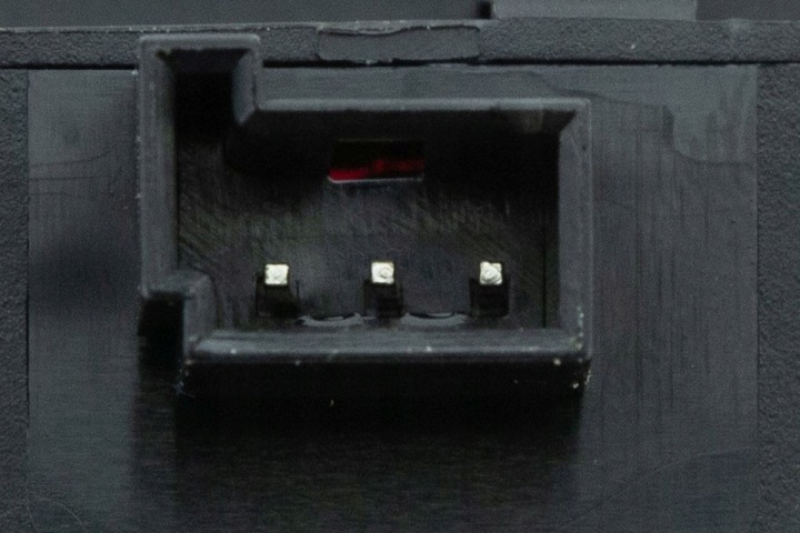 BOUTON OUVERTURE COUVERCLES DE COFFRE MERCEDES C W205 CLS C218 C238 E W212 W213