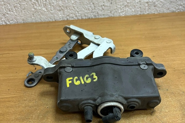 GAUCHE CHARNIÈRE CAPOTS MERCEDES-BENZ E COUPÉ (C207) A2129066201 3.0L DIESEL