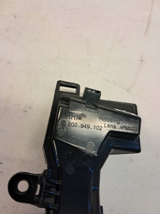CLIGNOTANT RÉTROVISEURS DROIT AUDI A1 II 82A 2G0949102