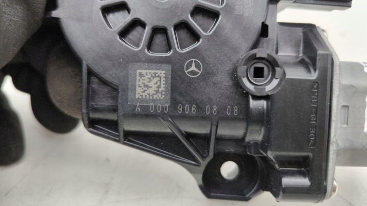 MERCEDES-BENZ GLE W167 PETIT MOTEUR VITRES ARRIÈRE 2020 A0009060808