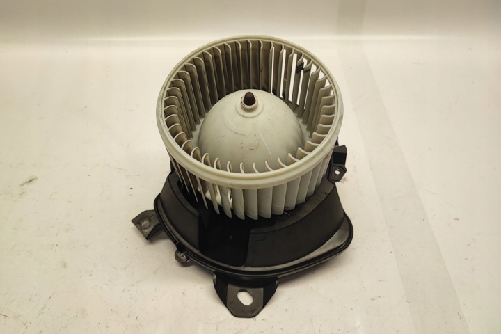 PETIT MOTEUR RÉCHAUFFEURS FIAT DOBLO MPV (263_) 507730100 1.6L DIESEL 74KW 2021