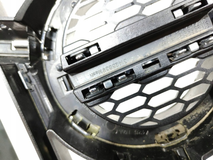 VOLVO XC60 II GRILLE GRILLE CALANDRE RADIATEUR