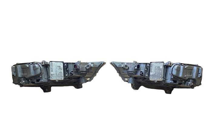 AUDI Q7 4M LIFT PHARES AVANT MATRIX LASER 4M0941085C