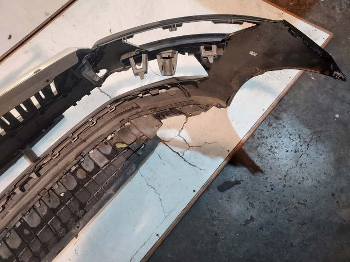 PARE-CHOCS PROTECTION SKODA KAMIQ 658 AVANT NR M88 CALANDRE