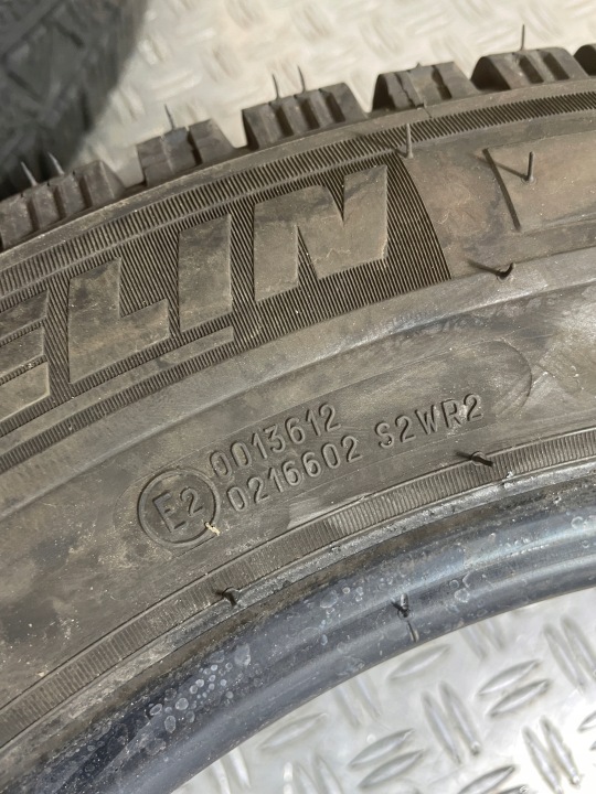 OPEL VIVARO C 19- PNEUS 4 PIÈCES ENSEMBLE 215/60R 17'' HIVERNAUX