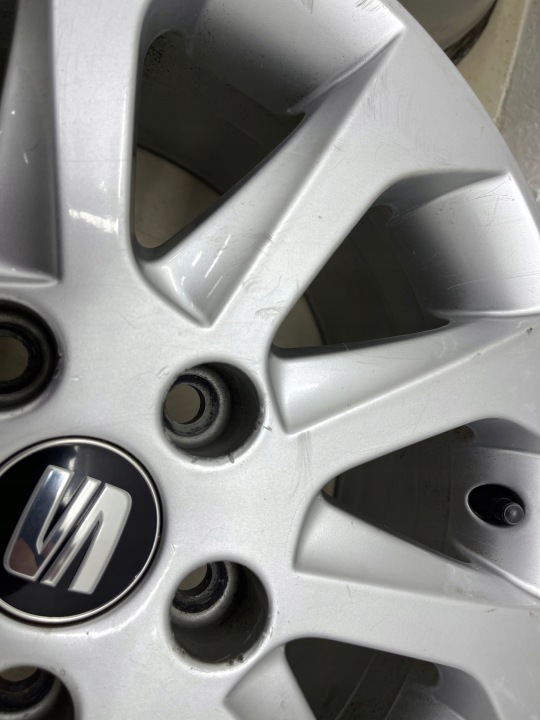 4X JANTES 16 ÉTRIERS SEAT LEON III JANTE 6.5 X 16 ET46 5X112 5F0601025A